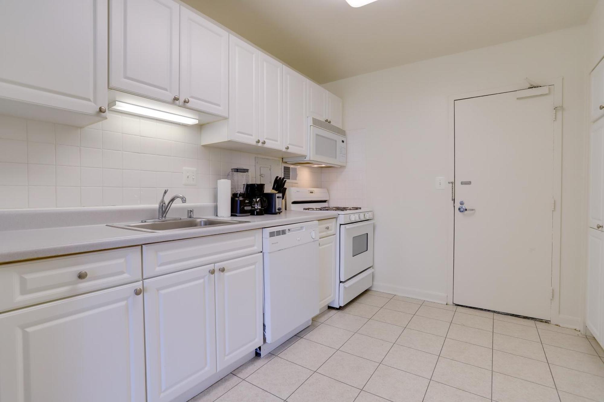 Style And Convenience Apartment At Crystal City Arlington Exterior foto
